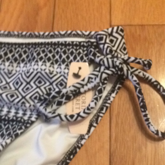 🖤VS Bow bikini 🖤 - Picture 2 of 7